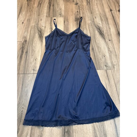 Vanity Fair Womens Nylon Antron Slip Lace Trim Size 38 Midnight Blue USA - Picture 1 of 10